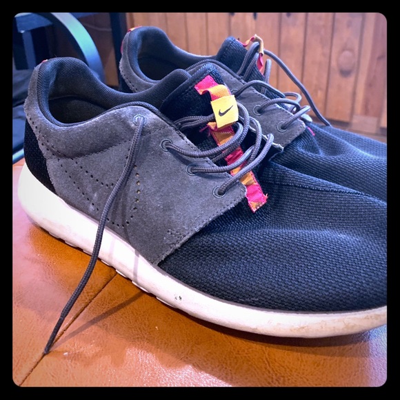 Nike roshe’s - Picture 1 of 1